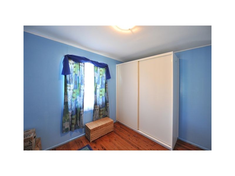 18 Waverley Street, North Toowoomba QLD 4350