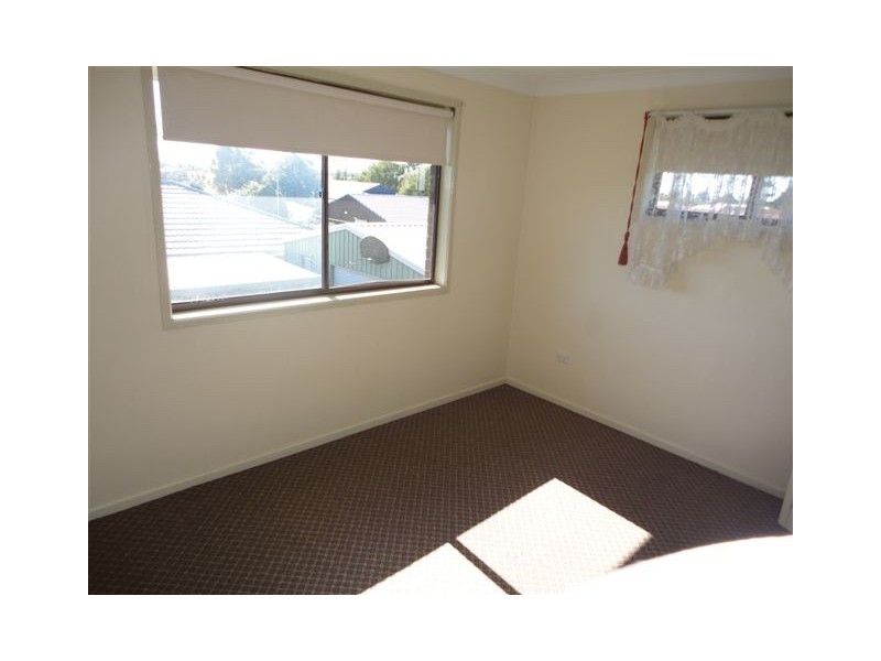 10 Dumba Street, Harristown QLD 4350