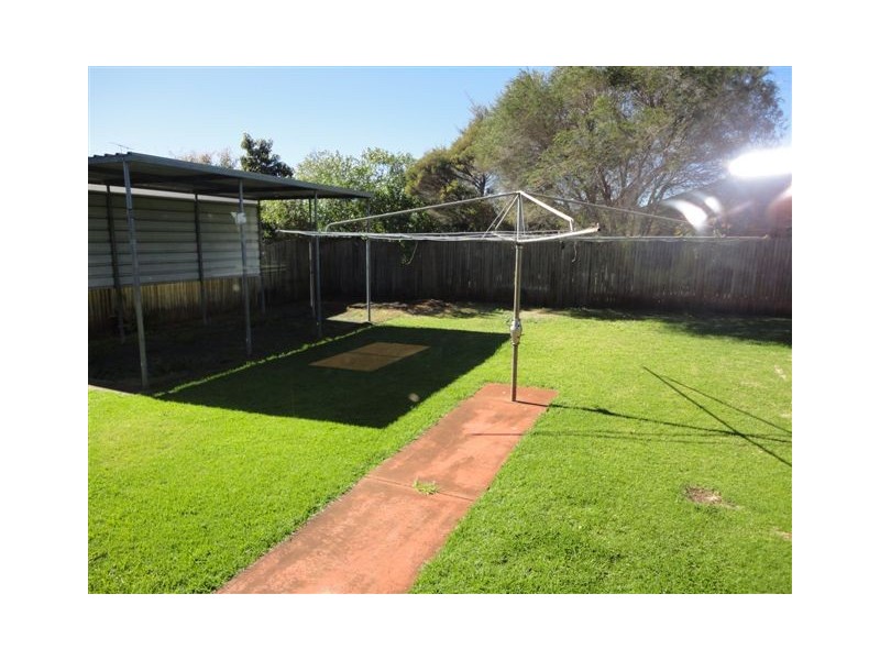 10 Dumba Street, Harristown QLD 4350