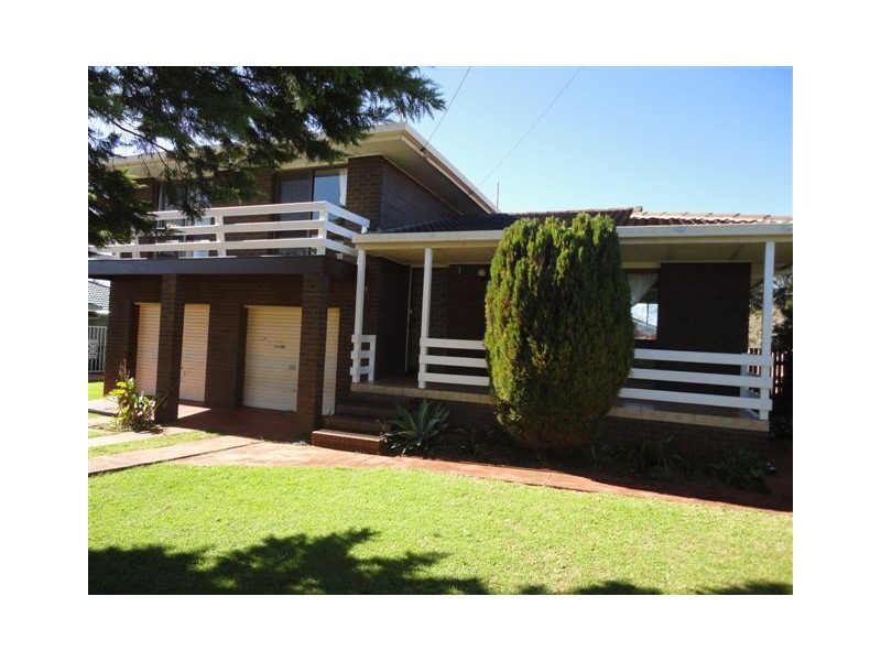 10 Dumba Street, Harristown QLD 4350
