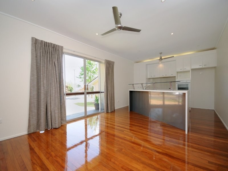 5 Garvey Street, Mount Lofty QLD 4350