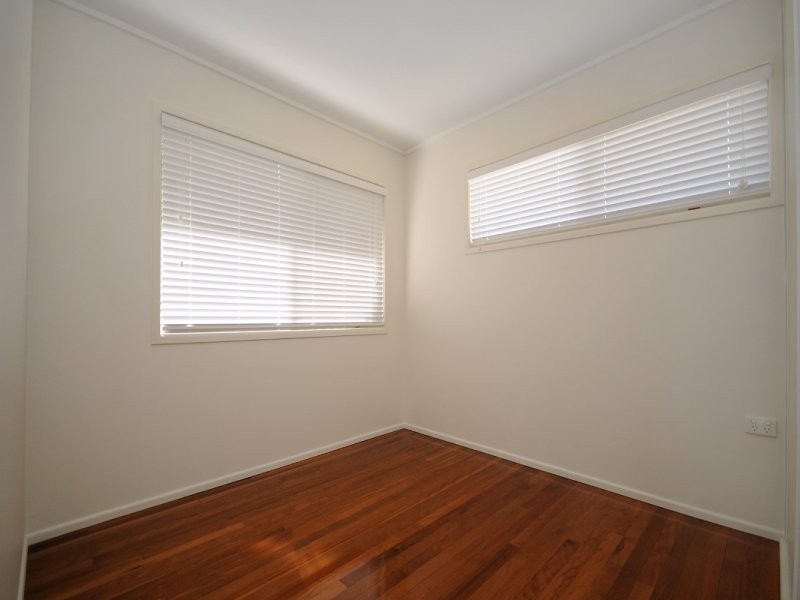 5 Garvey Street, Mount Lofty QLD 4350