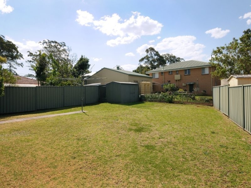 5 Garvey Street, Mount Lofty QLD 4350