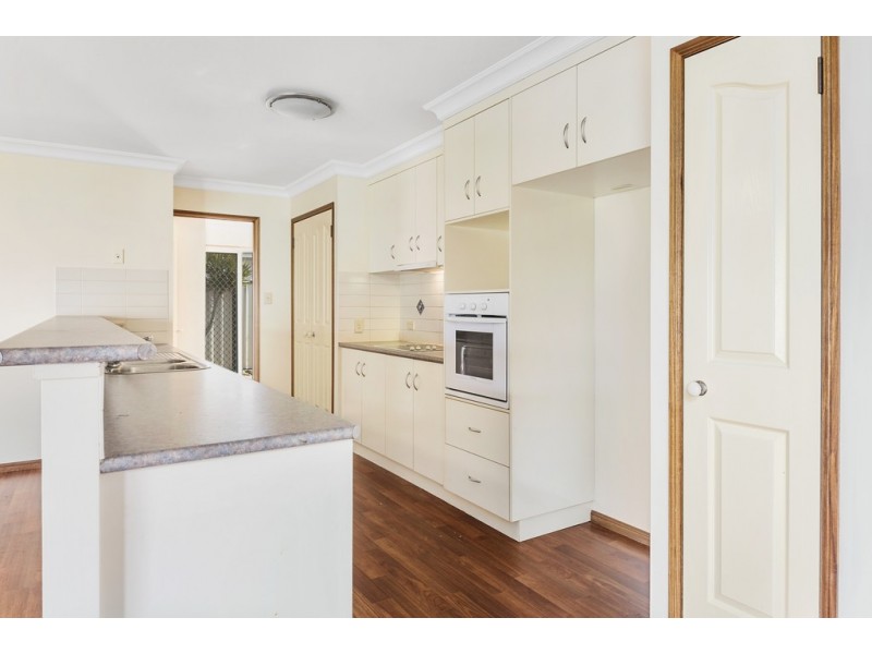 16 Patron Crescent, Glenvale QLD 4350