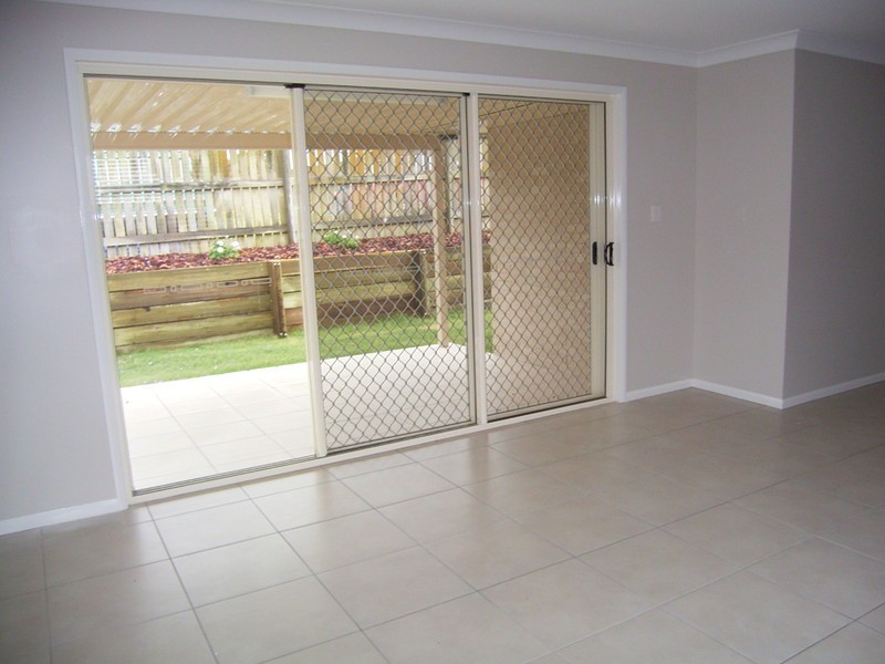 1/28 Sambar Court, Kearneys Spring QLD 4350