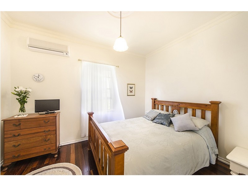 44 Crown Street, Rangeville QLD 4350