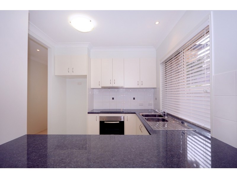 1/6 Rose Street, Wilsonton QLD 4350