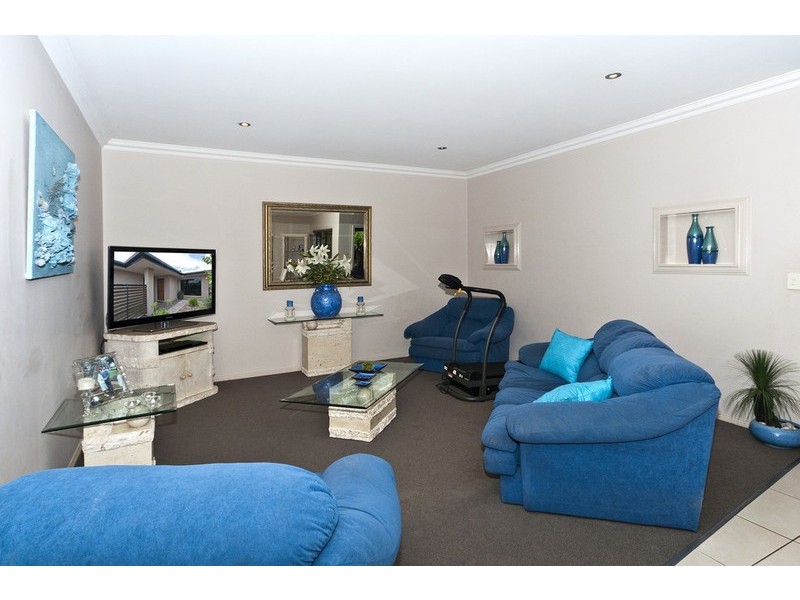 1/302B South Street, Harristown QLD 4350