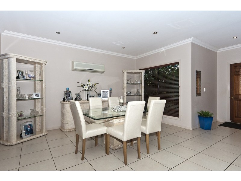 1/302B South Street, Harristown QLD 4350