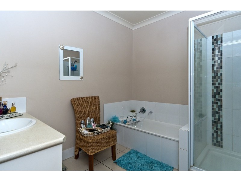 1/302B South Street, Harristown QLD 4350