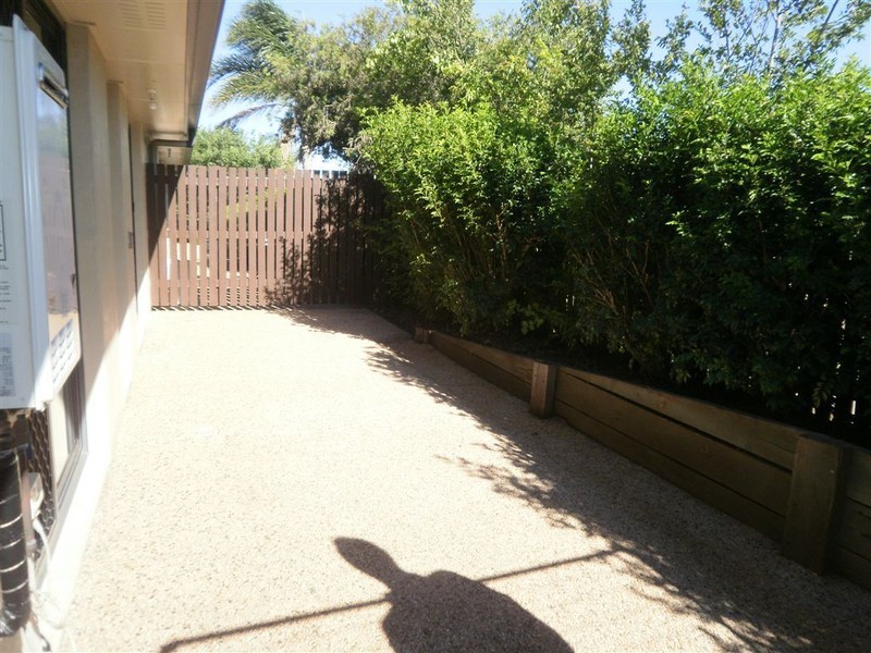 4/14 Uniplaza Court, Kearneys Spring QLD 4350