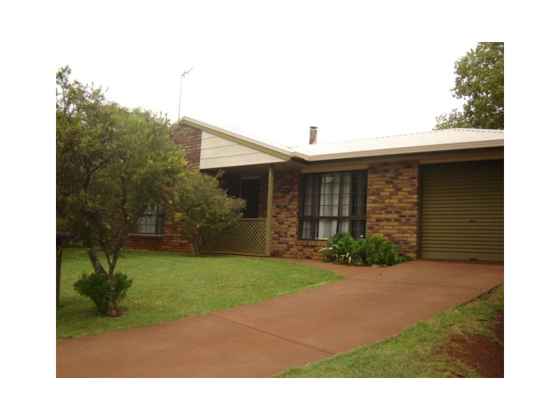 15 Smythe Street, Kearneys Spring QLD 4350