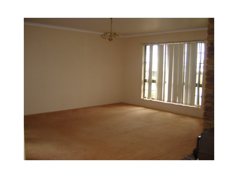 15 Smythe Street, Kearneys Spring QLD 4350