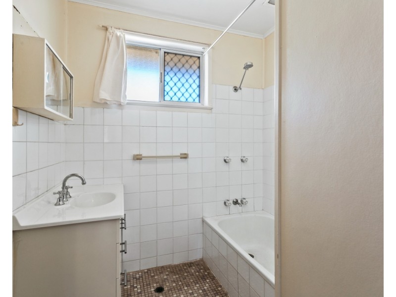 2/285 Hume Street, South Toowoomba QLD 4350