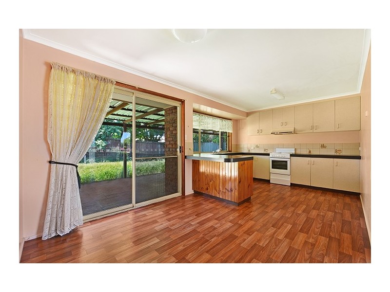 15 Seppelt Street, Wilsonton QLD 4350