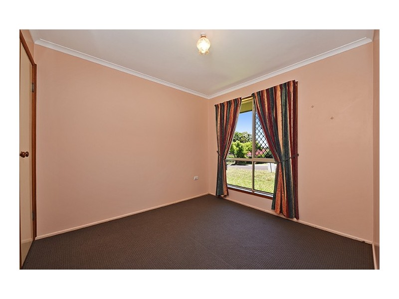 15 Seppelt Street, Wilsonton QLD 4350