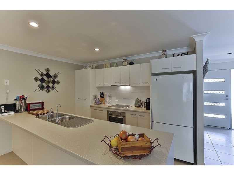 10 Dixon Court, Wilsonton Heights QLD 4350