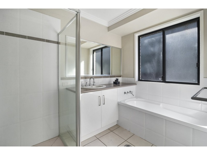 1/28 Cuttaburra Crescent, Glenvale QLD 4350