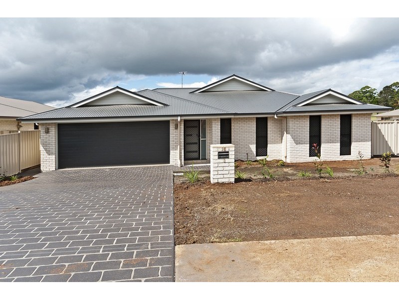 1/16 High Court Drive, Wilsonton Heights QLD 4350