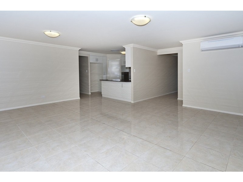 1/16 High Court Drive, Wilsonton Heights QLD 4350