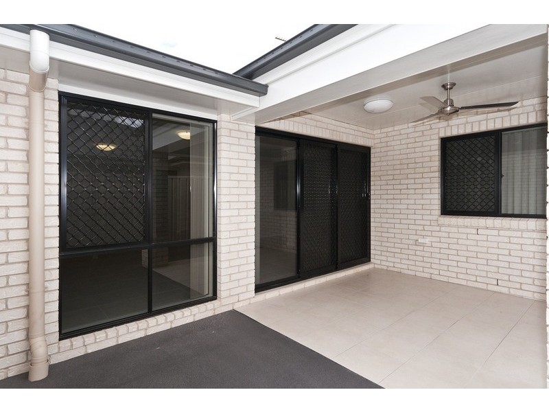 1/16 High Court Drive, Wilsonton Heights QLD 4350