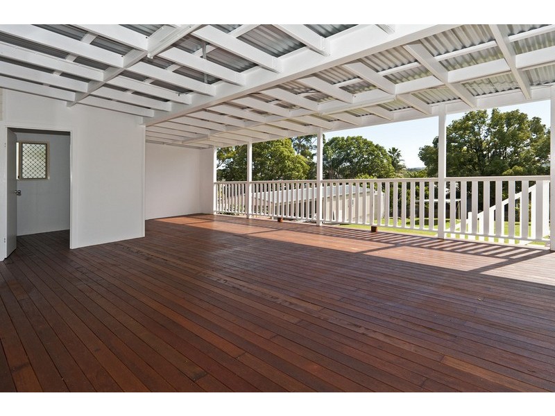 19 Christmas Street, North Toowoomba QLD 4350