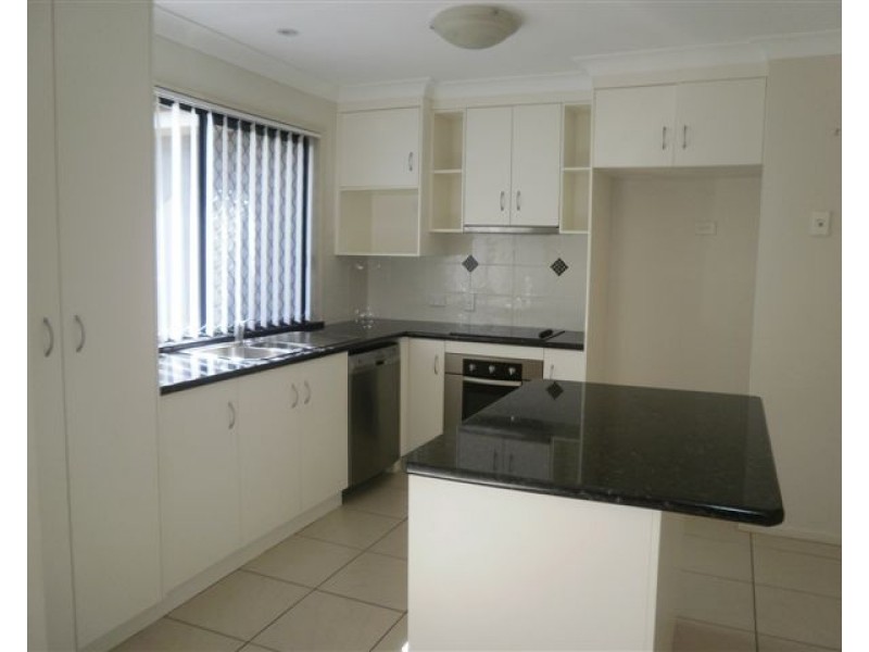 3/10 Devon Street, Newtown QLD 4350