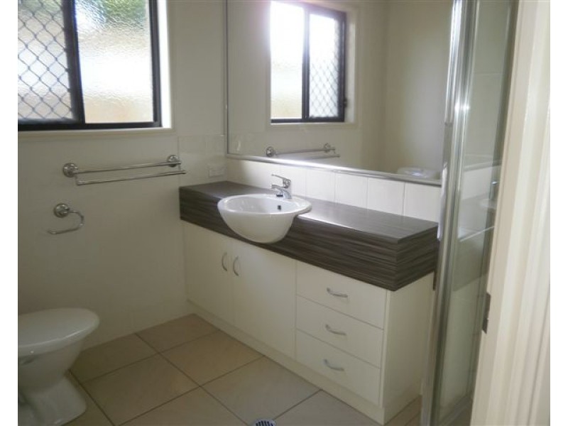 3/10 Devon Street, Newtown QLD 4350