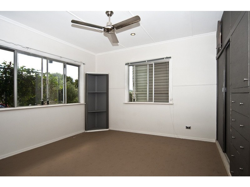 12 Market Street, South Toowoomba QLD 4350