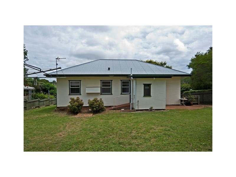 24 John Street, East Toowoomba QLD 4350