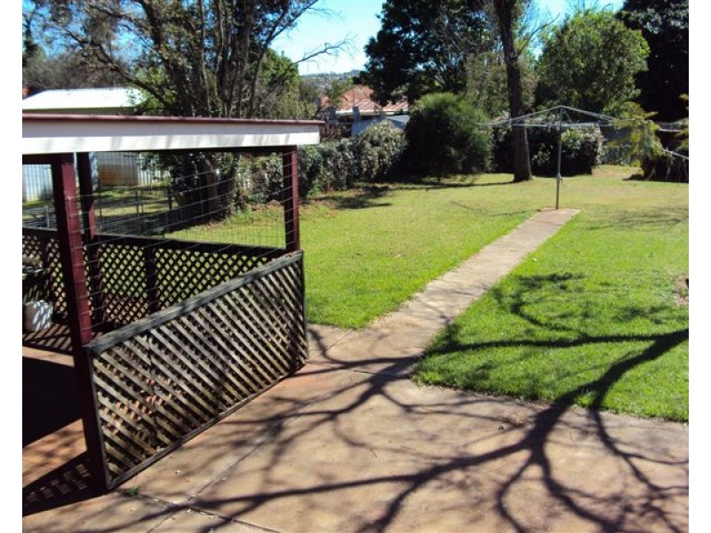 157 Taylor Street, Wilsonton QLD 4350