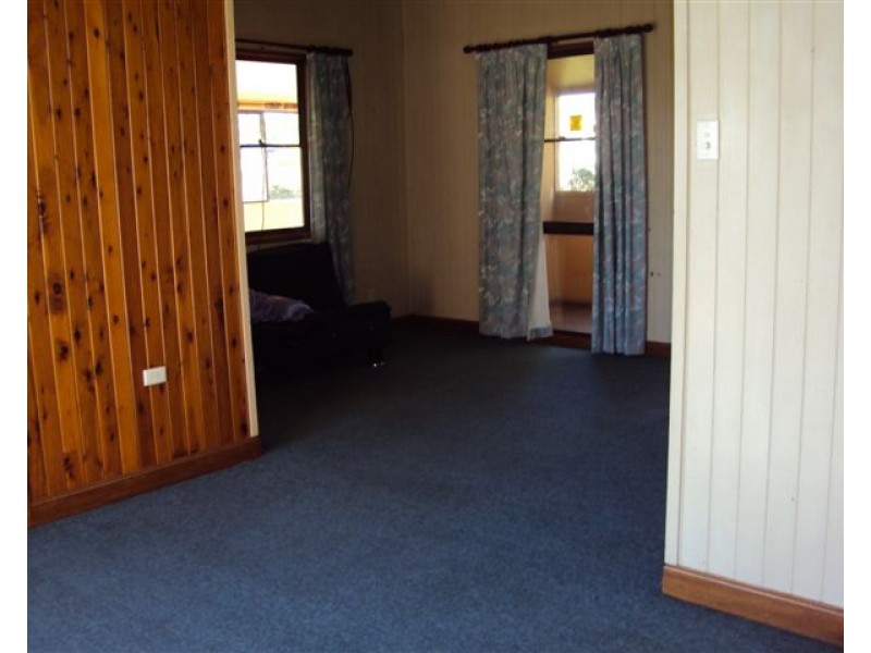 157 Taylor Street, Wilsonton QLD 4350