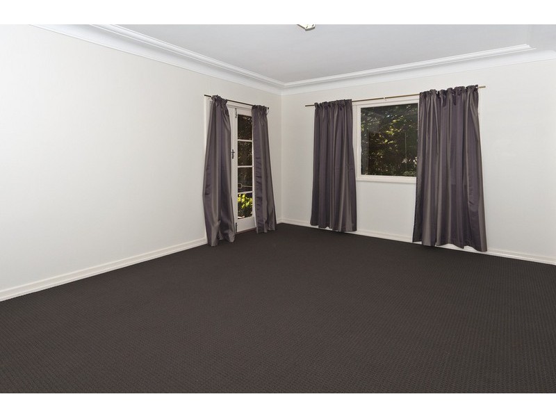 257 West Street, Harristown QLD 4350