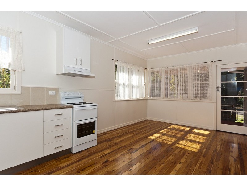 257 West Street, Harristown QLD 4350