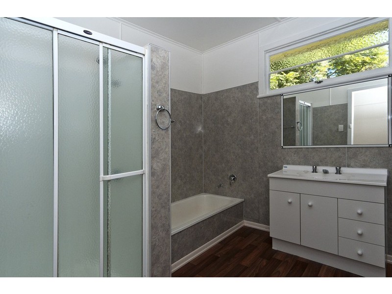 257 West Street, Harristown QLD 4350