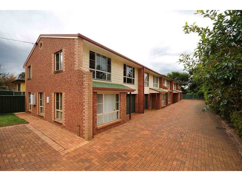 3/355 Tor Street, Wilsonton QLD 4350