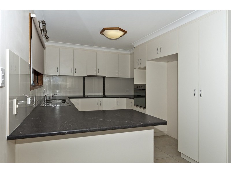 2 Bischof Street, Wilsonton Heights QLD 4350