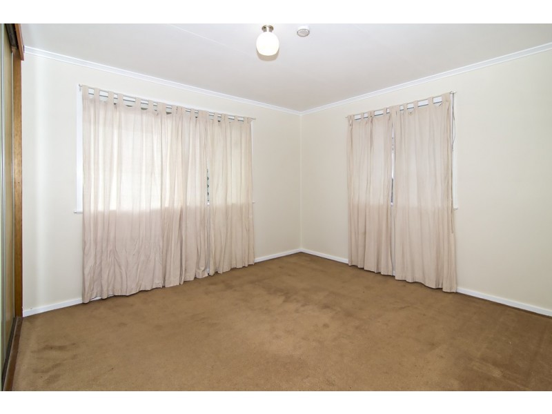 11 Brown Street, Rockville QLD 4350