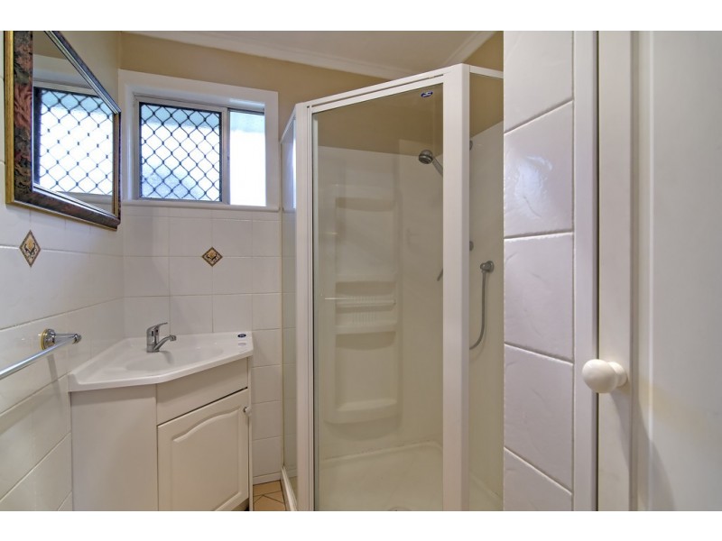 11 Brown Street, Rockville QLD 4350