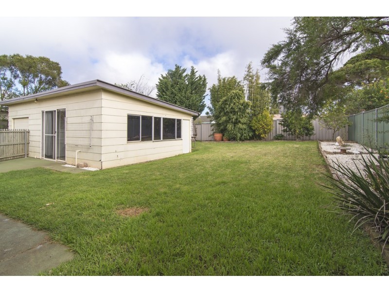 11 Brown Street, Rockville QLD 4350