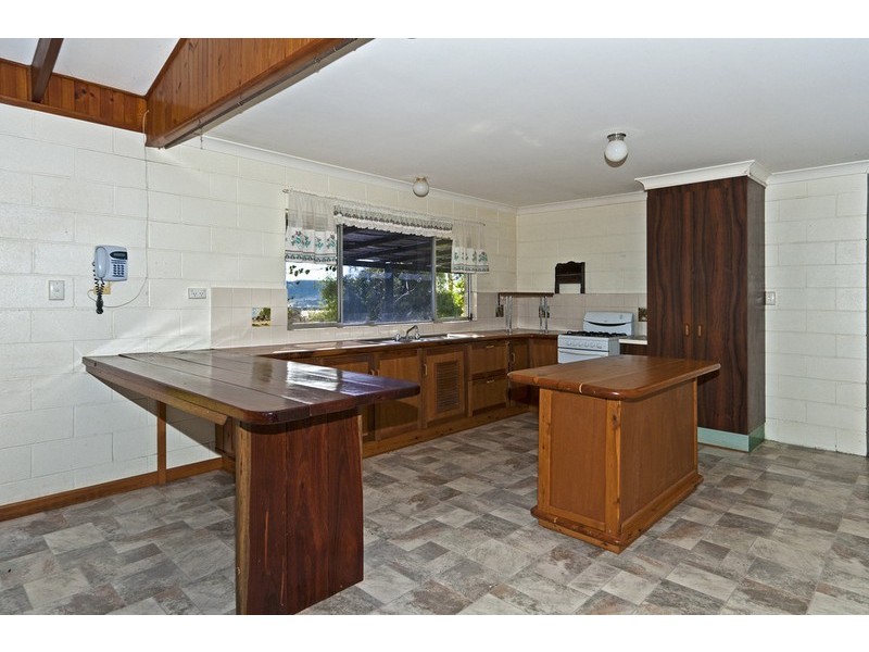 400 Savages Road, Hodgson Vale QLD 4352