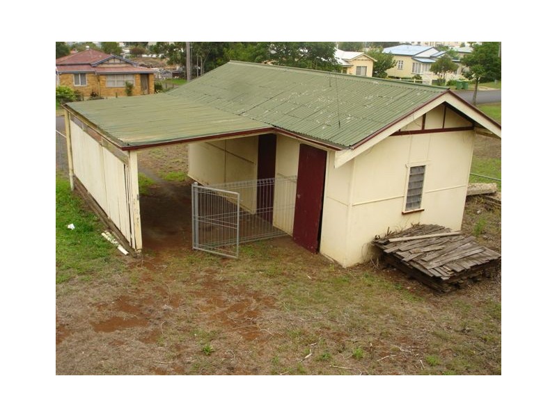 153 Ruthven Street, North Toowoomba QLD 4350