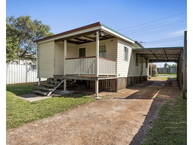 26 Rob Street, Newtown QLD 4350
