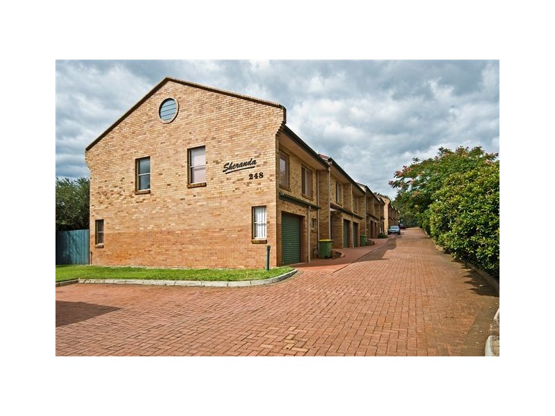 6/248 James Street, Harristown QLD 4350