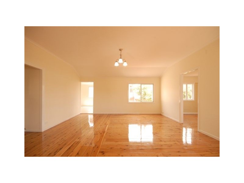 10 Seaton Street, South Toowoomba QLD 4350