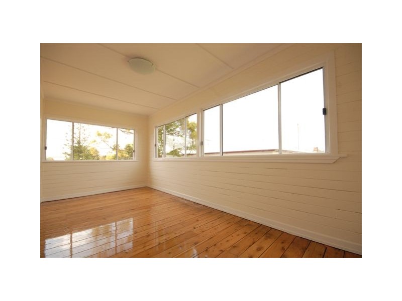 10 Seaton Street, South Toowoomba QLD 4350