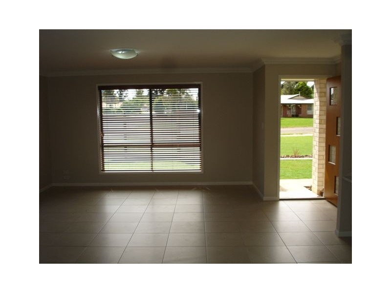 1/67 Kearney Street, Kearneys Spring QLD 4350