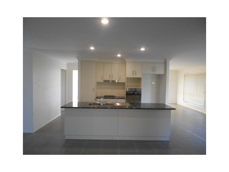 1 Neiwand Street, Kearneys Spring QLD 4350