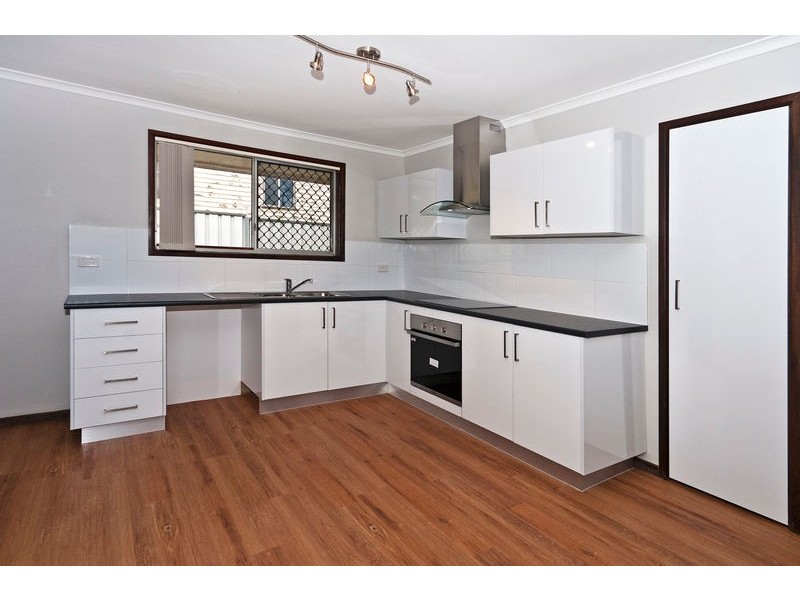 1/100C Holberton Street, Newtown QLD 4350