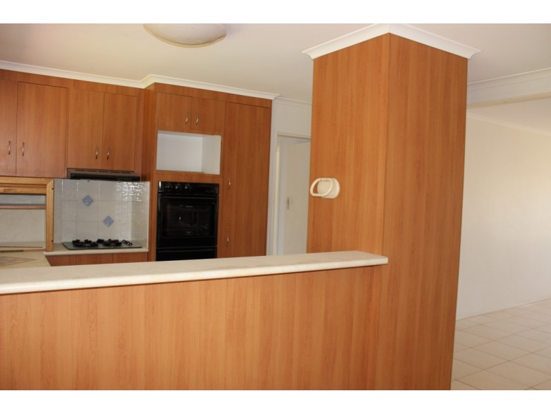 81 Arabian Street, Harristown QLD 4350